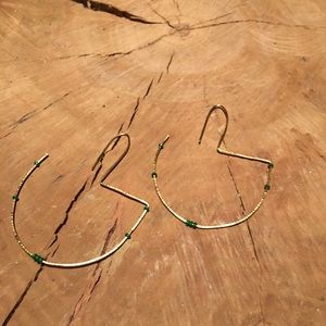 Hand Hammered Deep Green Crystal Earrings✨💚